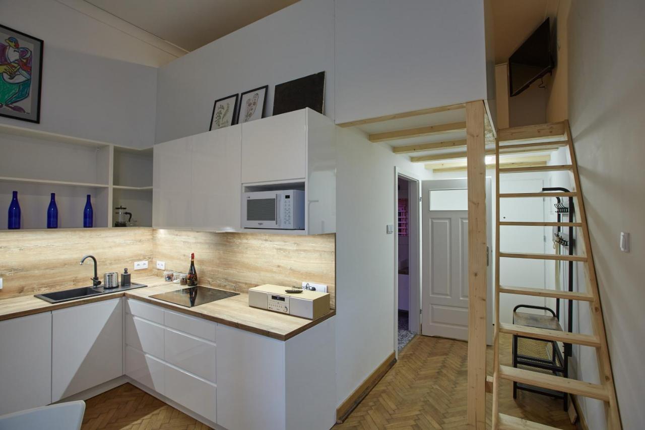Stylish - Old Town Apartment